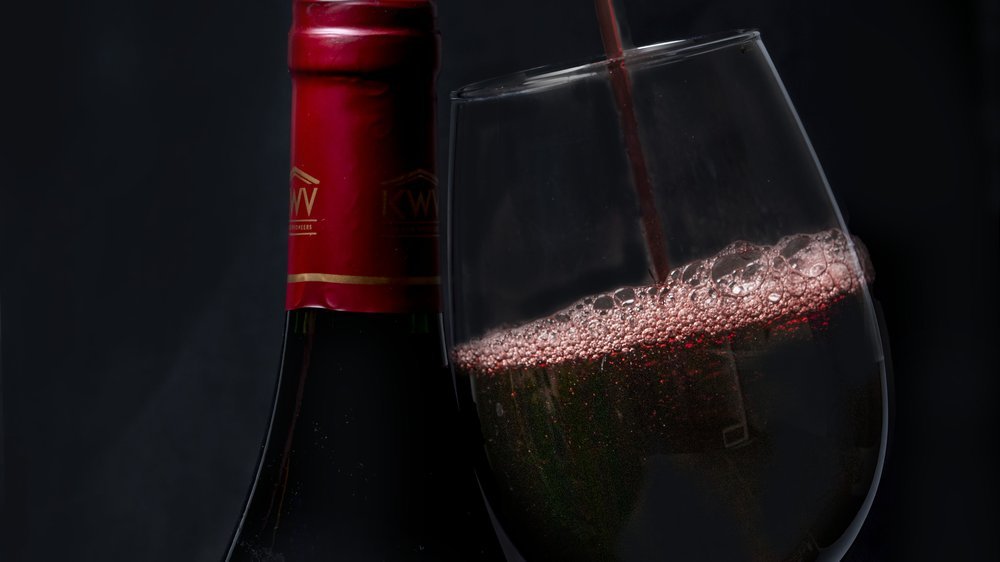 Jeden Tag eine Flasche Wein Zu viel oder noch im Rahmen?